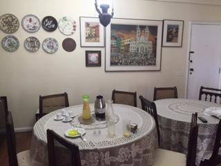 Acomodação com café da manhã  Afranio Melo Franco *
